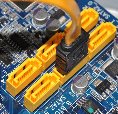 motherboard-sata-ports